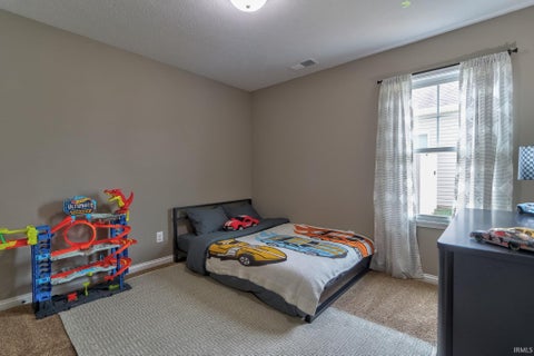 Tiny photo for 13303 Halle Drive, Evansville, IN 47725 (MLS # 202625462)