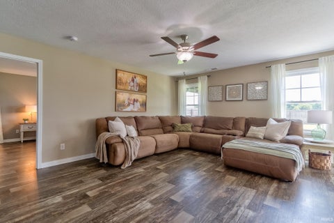 Tiny photo for 13303 Halle Drive, Evansville, IN 47725 (MLS # 202625462)