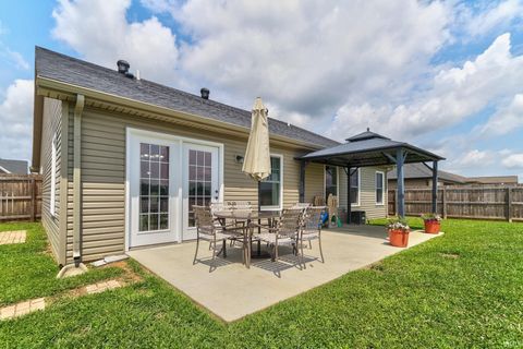 Tiny photo for 13303 Halle Drive, Evansville, IN 47725 (MLS # 202625462)