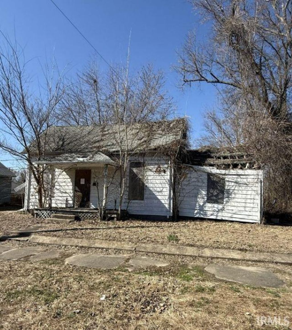 Photo of 909 N Hart Street, Princeton, IN 47670 (MLS # 202611471)