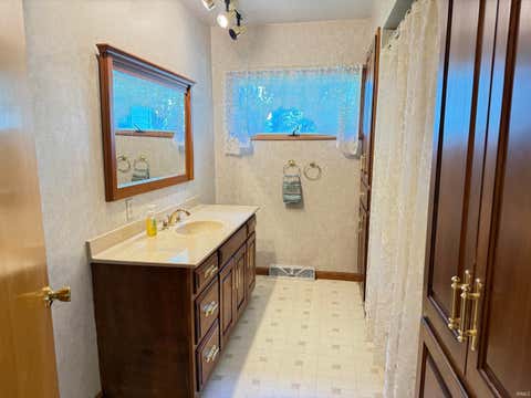 Tiny photo for 467 E 50 S, Flora, IN 46929 (MLS # 202629406)