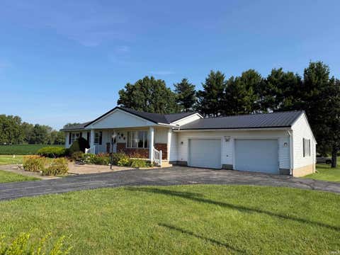 Tiny photo for 467 E 50 S, Flora, IN 46929 (MLS # 202629406)