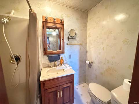 Tiny photo for 467 E 50 S, Flora, IN 46929 (MLS # 202629406)
