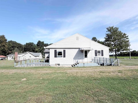 Tiny photo for 27701 Jackson Road, North Liberty, IN 46554 (MLS # 202637880)