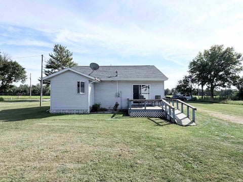 Tiny photo for 27701 Jackson Road, North Liberty, IN 46554 (MLS # 202637880)