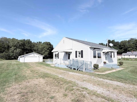 Tiny photo for 27701 Jackson Road, North Liberty, IN 46554 (MLS # 202637880)