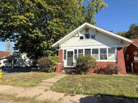 Photo of 602 Bayard Park Drive, Evansville, IN 47713 (MLS # 202642174)