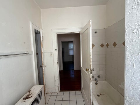 Tiny photo for 602 Bayard Park Drive, Evansville, IN 47713 (MLS # 202642174)