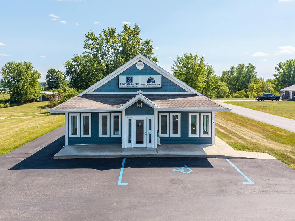 Photo of 15 Lane 330 Big Otter Lake LK, Fremont, IN 46737 (MLS # 202632823)