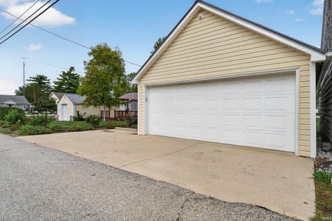 Tiny photo for 306 E MARION Street, Converse, IN 46919 (MLS # 202638934)