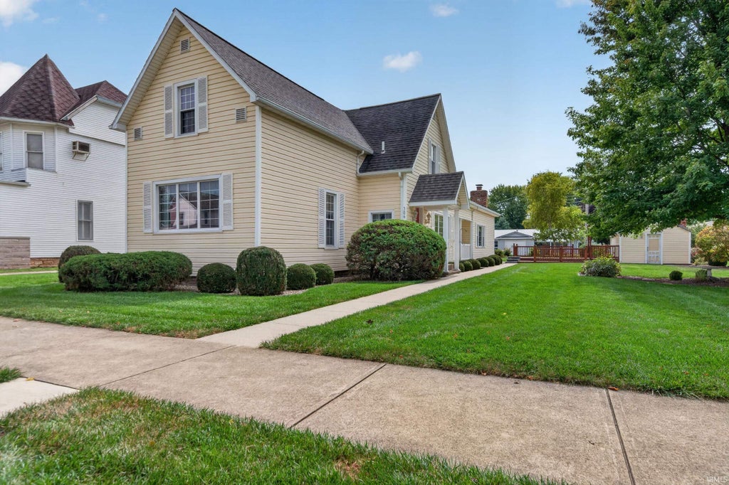 Photo of 306 E MARION Street, Converse, IN 46919 (MLS # 202638934)