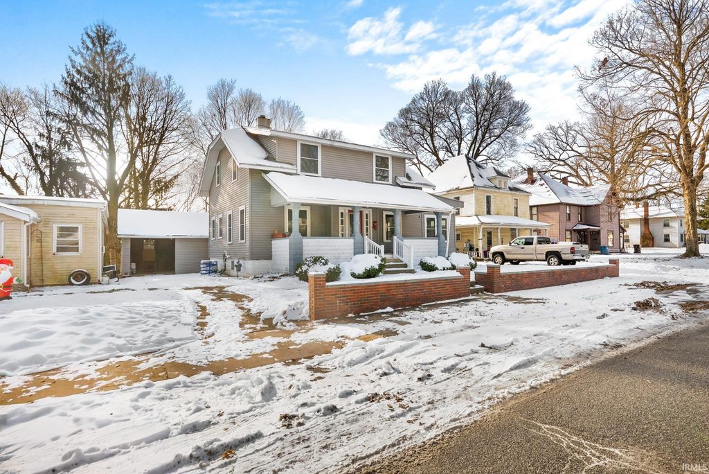 Photo of 471 W Main Street, Wabash, IN 46992 (MLS # 202549270)