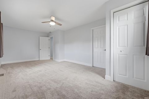 Tiny photo for 530 W Barber Street, Hartford City, IN 47348 (MLS # 202625428)