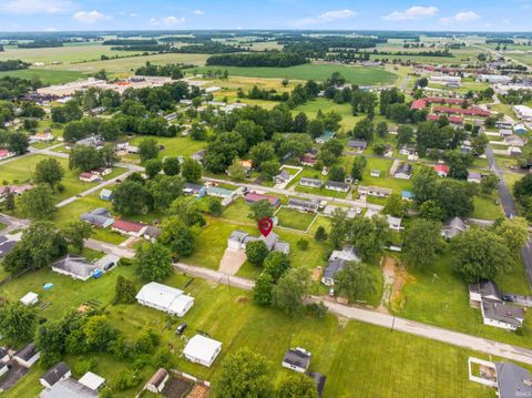 Tiny photo for 530 W Barber Street, Hartford City, IN 47348 (MLS # 202625428)