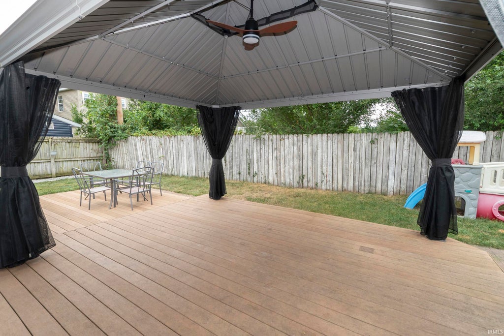 Photo of 929 SIMON Court, South Bend, IN 46615 (MLS # 202637902)