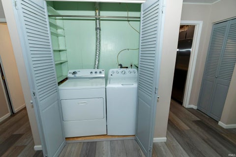 Tiny photo for 929 SIMON Court, South Bend, IN 46615 (MLS # 202637902)