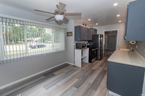 Tiny photo for 929 SIMON Court, South Bend, IN 46615 (MLS # 202637902)