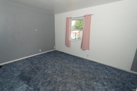 Tiny photo for 929 SIMON Court, South Bend, IN 46615 (MLS # 202637902)