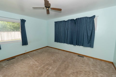 Tiny photo for 929 SIMON Court, South Bend, IN 46615 (MLS # 202637902)