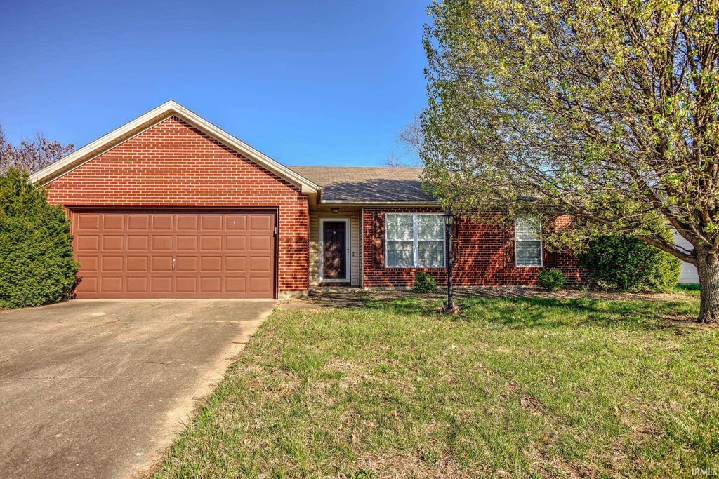 Photo of 1916 Seasons Ridge Boulevard, Evansville, IN 47715 (MLS # 202613004)