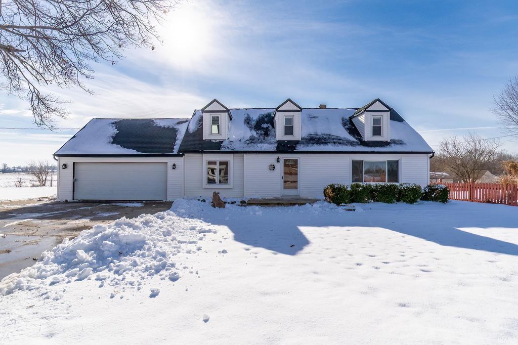 Photo of 11934 Grabill Road, Leo, IN 46765 (MLS # 202546773)