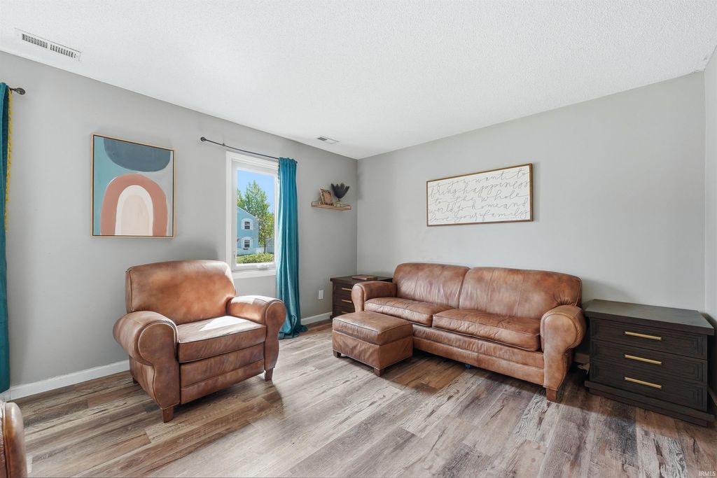 Photo of 6515 Owl Tree Place, Fort Wayne, IN 46825 (MLS # 202614620)