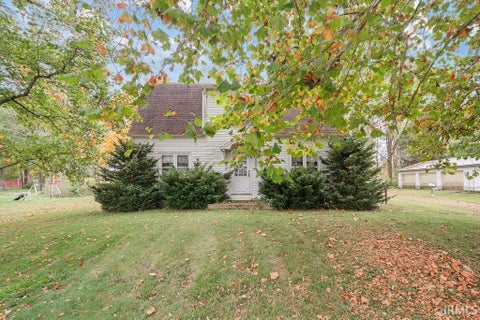 Tiny photo for 2365 W State Road 18 Road, Kokomo, IN 46901 (MLS # 202643804)