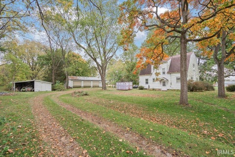 Tiny photo for 2365 W State Road 18 Road, Kokomo, IN 46901 (MLS # 202643804)
