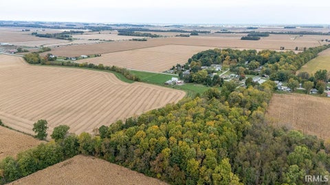 Tiny photo for 2365 W State Road 18 Road, Kokomo, IN 46901 (MLS # 202643804)