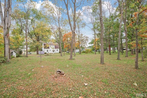 Tiny photo for 2365 W State Road 18 Road, Kokomo, IN 46901 (MLS # 202643804)