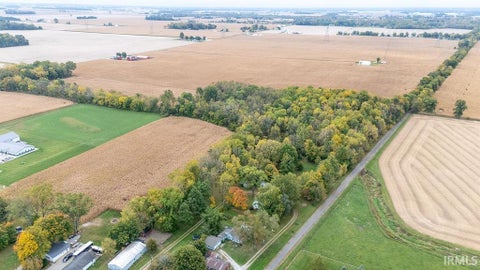 Tiny photo for 2365 W State Road 18 Road, Kokomo, IN 46901 (MLS # 202643804)