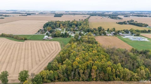 Tiny photo for 2365 W State Road 18 Road, Kokomo, IN 46901 (MLS # 202643804)