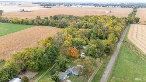 Tiny photo for 2365 W State Road 18 Road, Kokomo, IN 46901 (MLS # 202643804)