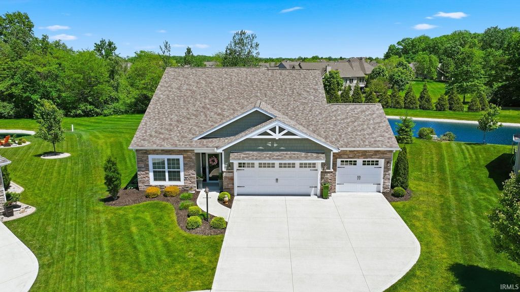 Photo of 15588 Verano Place, Fort Wayne, IN 46845 (MLS # 202619866)