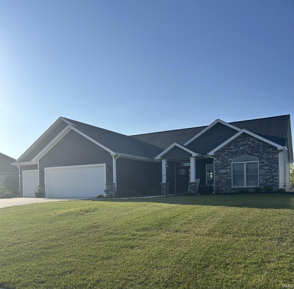 Photo of 1224 E Monroe Street, Decatur, IN 46733 (MLS # 202603785)