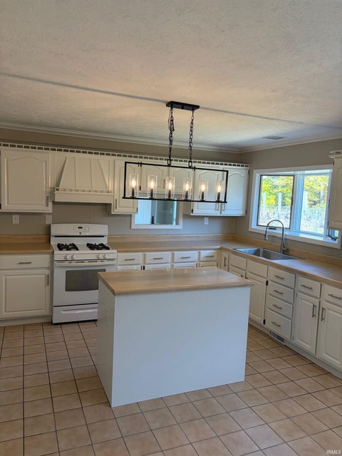 Tiny photo for 5260 E Summerholme Drive, Knox, IN 46534 (MLS # 202644921)
