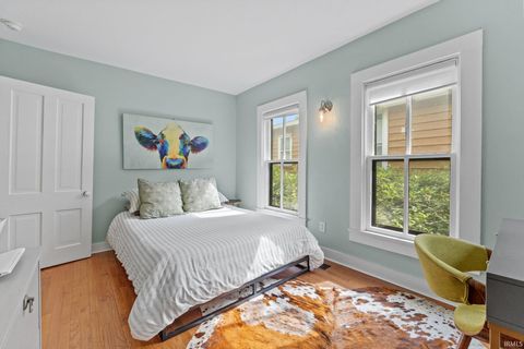 Tiny photo for 1336 W Washington Boulevard, Fort Wayne, IN 46802 (MLS # 202545484)