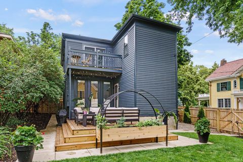 Tiny photo for 1336 W Washington Boulevard, Fort Wayne, IN 46802 (MLS # 202545484)