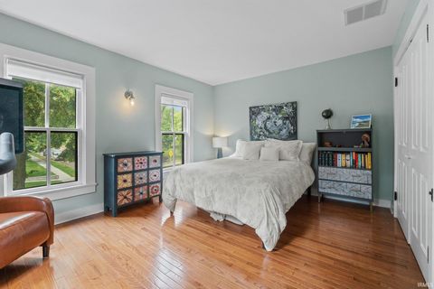 Tiny photo for 1336 W Washington Boulevard, Fort Wayne, IN 46802 (MLS # 202545484)