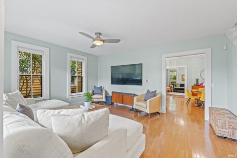 Tiny photo for 1336 W Washington Boulevard, Fort Wayne, IN 46802 (MLS # 202545484)