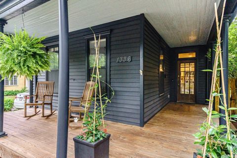 Tiny photo for 1336 W Washington Boulevard, Fort Wayne, IN 46802 (MLS # 202545484)