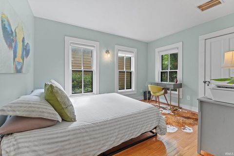 Tiny photo for 1336 W Washington Boulevard, Fort Wayne, IN 46802 (MLS # 202545484)