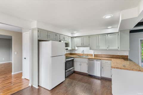 Tiny photo for 3914 Thornbury Place, Fort Wayne, IN 46804 (MLS # 202624192)
