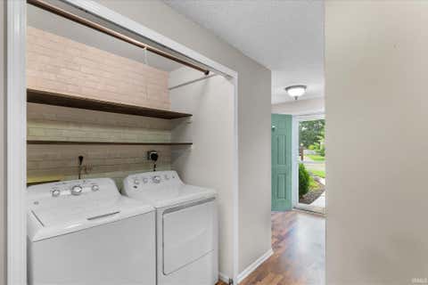 Tiny photo for 3914 Thornbury Place, Fort Wayne, IN 46804 (MLS # 202624192)