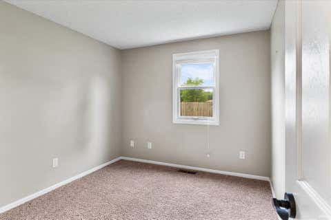 Tiny photo for 3914 Thornbury Place, Fort Wayne, IN 46804 (MLS # 202624192)