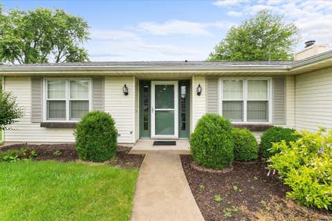 Tiny photo for 3914 Thornbury Place, Fort Wayne, IN 46804 (MLS # 202624192)