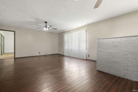 Tiny photo for 214 W Ludlow Street, Rolling Prairie, IN 46371 (MLS # 202632895)