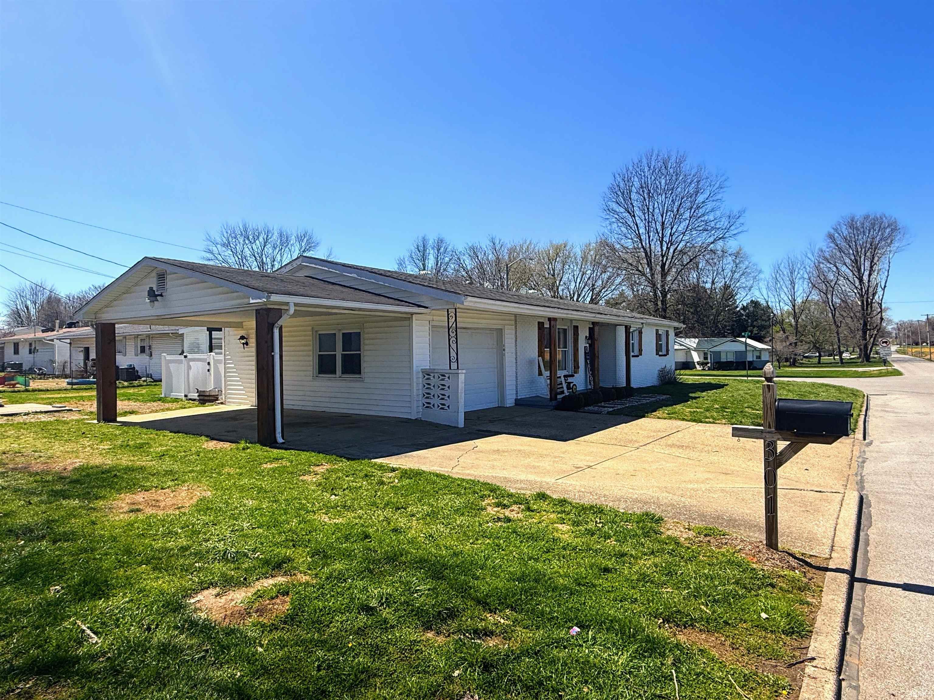 301 East Viola Avenue