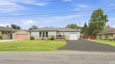 Tiny photo for 1325 Farwood Avenue, Fort Wayne, IN 46816 (MLS # 202627819)