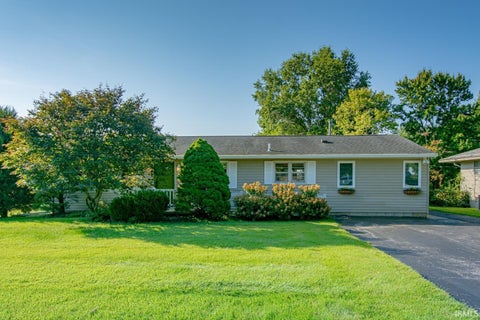 Photo of 4410 E Etter Drive, Bloomington, IN 47408 (MLS # 202638847)